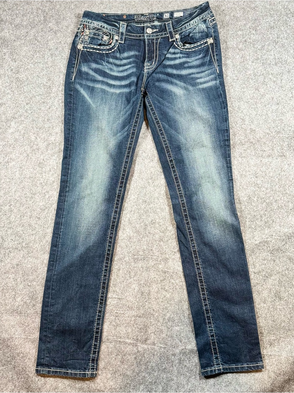 Miss Me Women’s Size 31 Distressed Straight Leg Jeans – Good Pre-Owned Condition